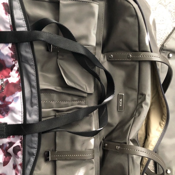 Bags - Picture 2 of 8